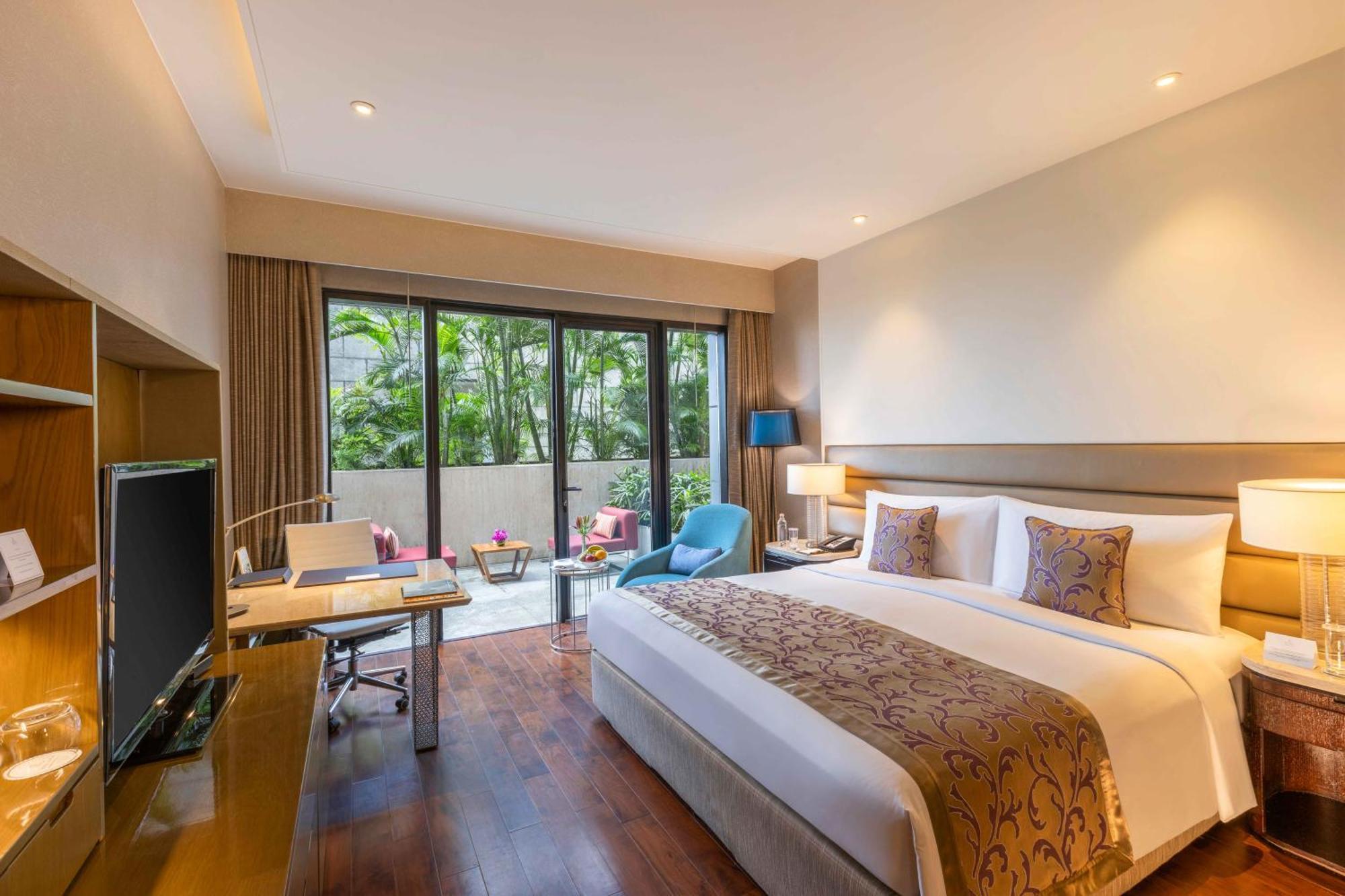 ניו דלהי The Leela Ambience Convention Hotel Delhi מראה חיצוני תמונה Deluxe Room